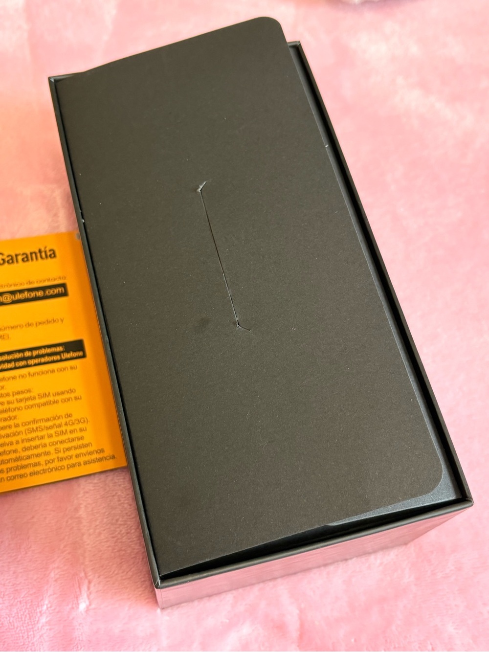 Armor 24 Rugged Smartphone - Black - Picture 9 of 10